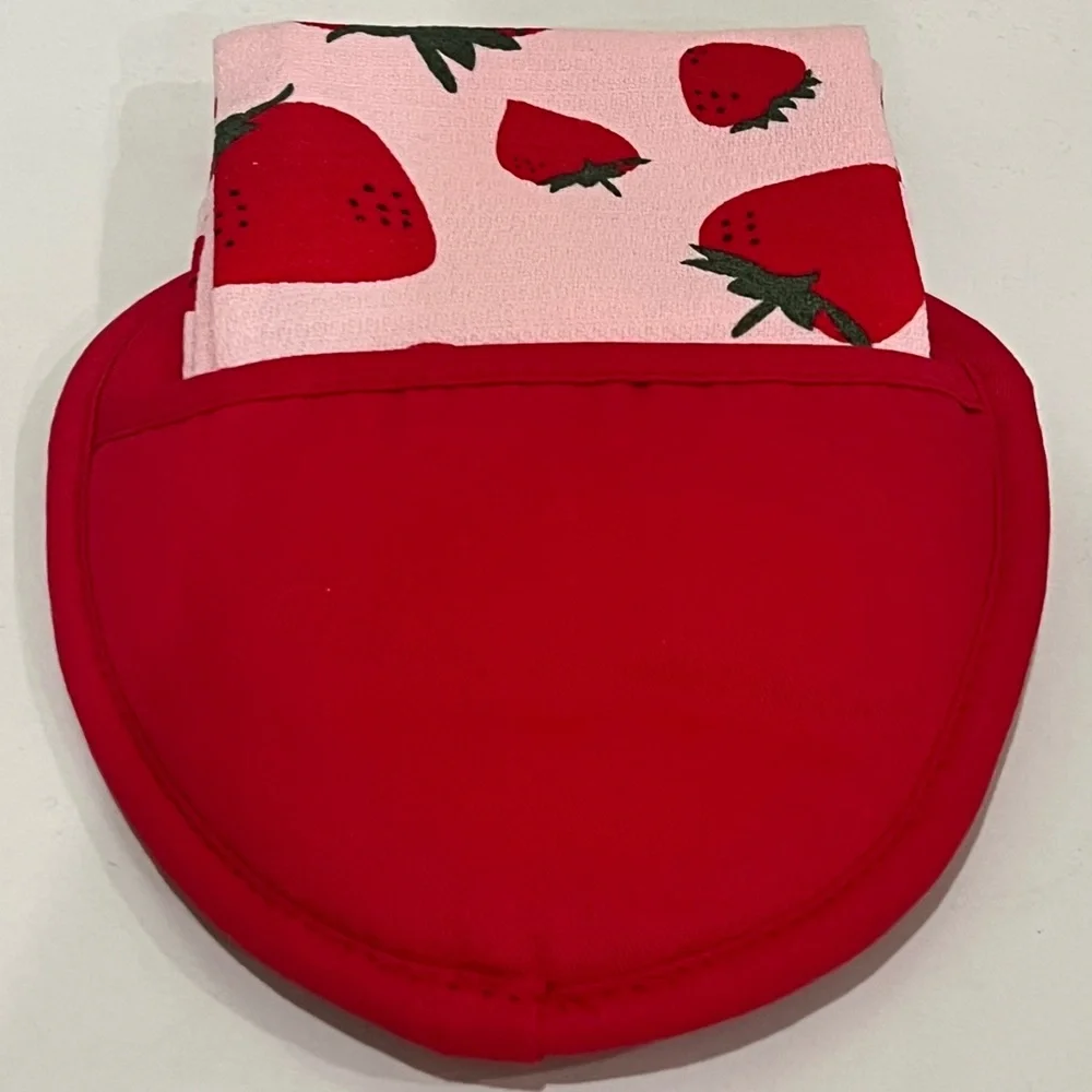 TARGET :: STRAWBERRY HOUSEWARES